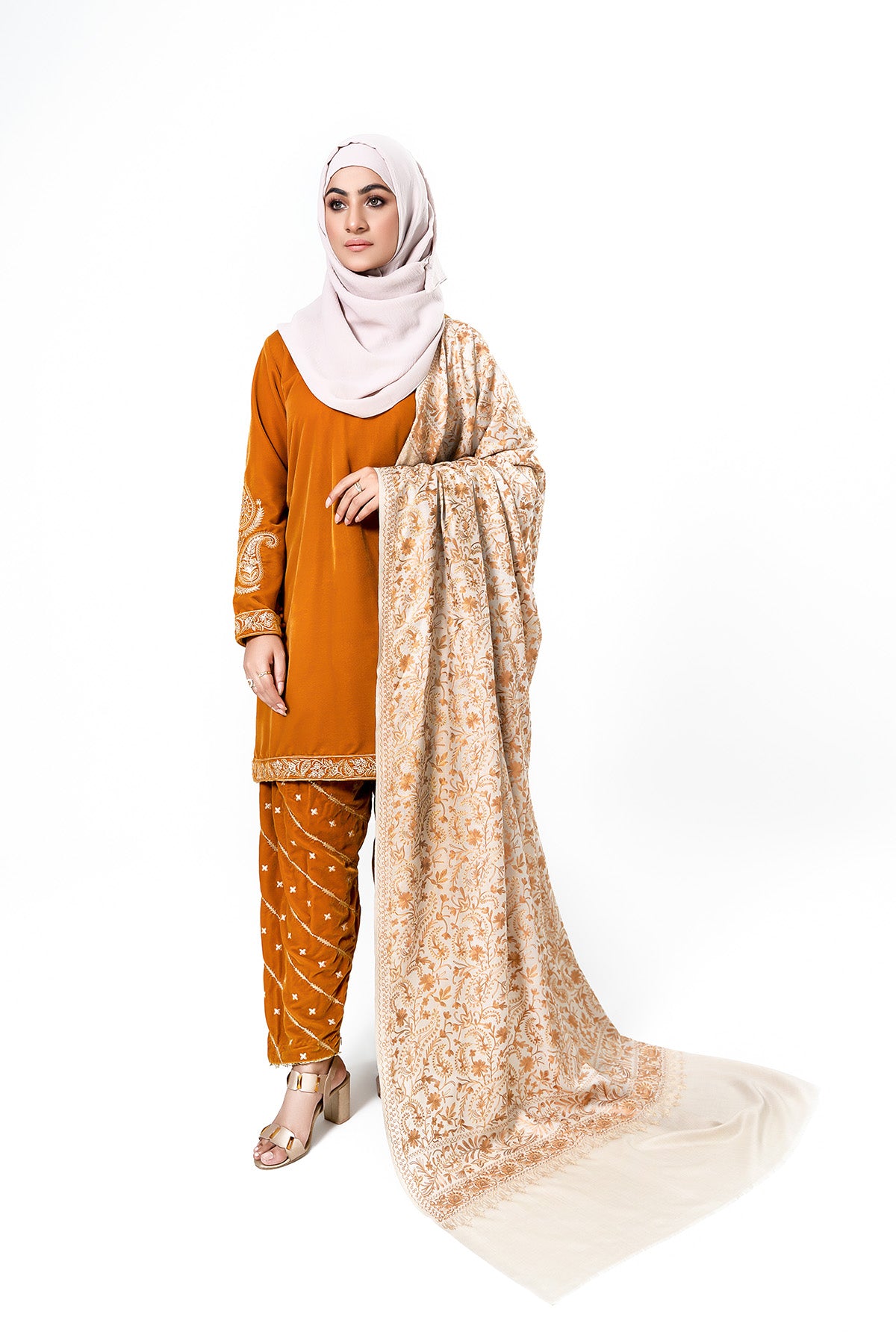 Zarq Shawl Beige