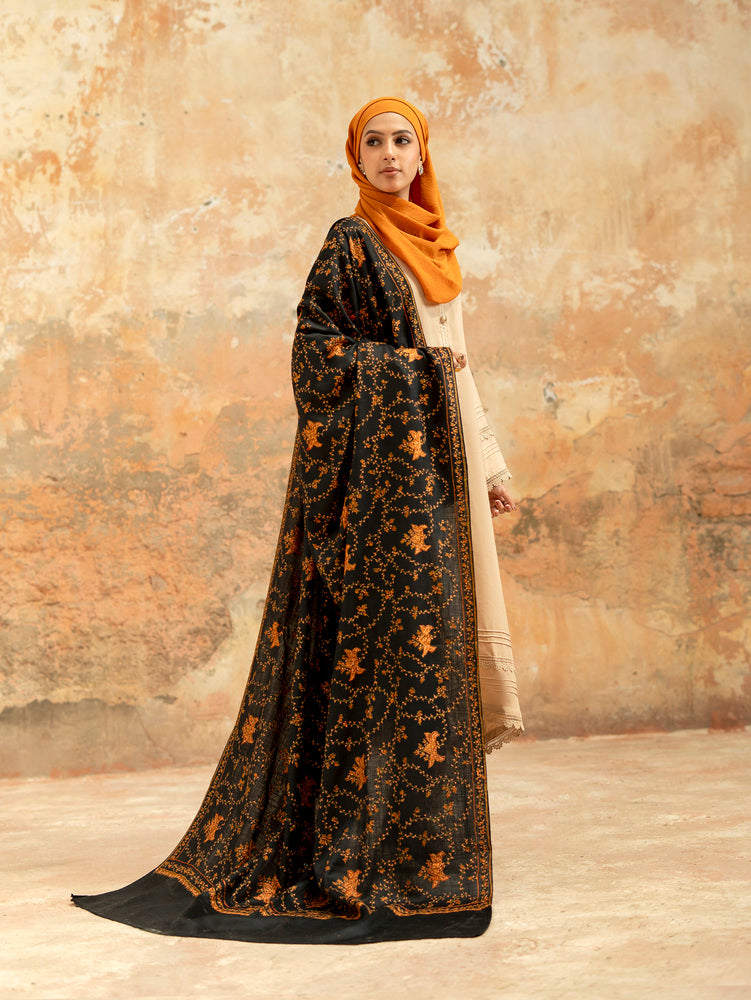 Tradition Needle Luxury Dark