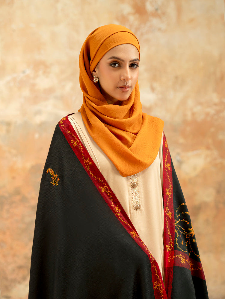 Tradition Needle Luxury Border