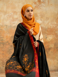 Tradition Needle Luxury Border