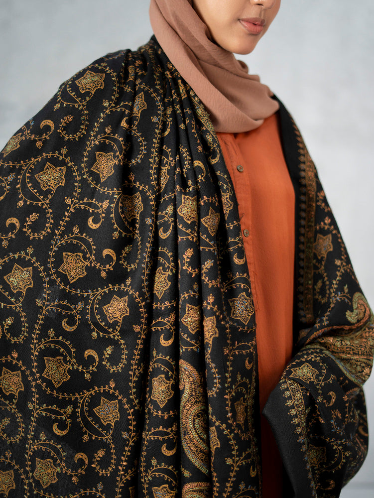 Multicolor Tradition Needle Dark