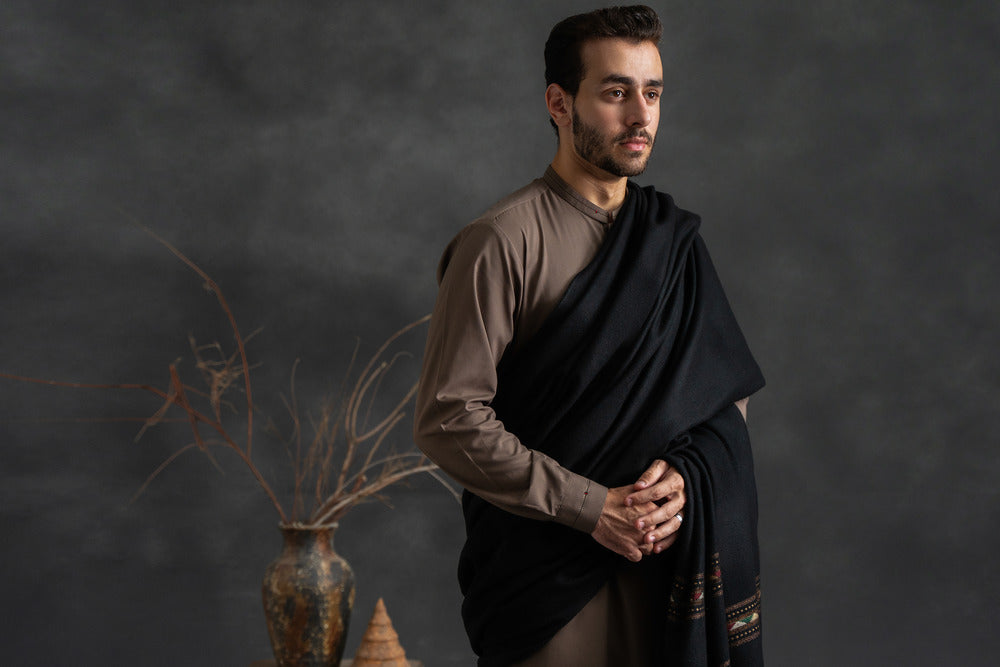 Nawab Bumbul Black Shawl