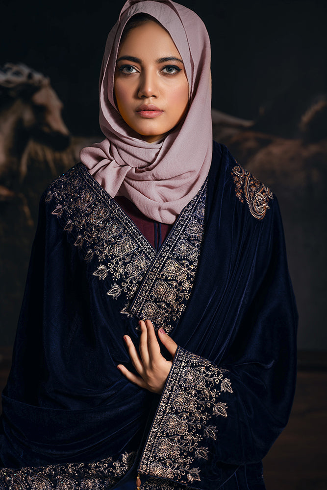 Buy Kashmiri Winter Woolen Shawls for Ladies Online in Pakistan sarwat.pk